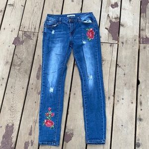Jeans with rose